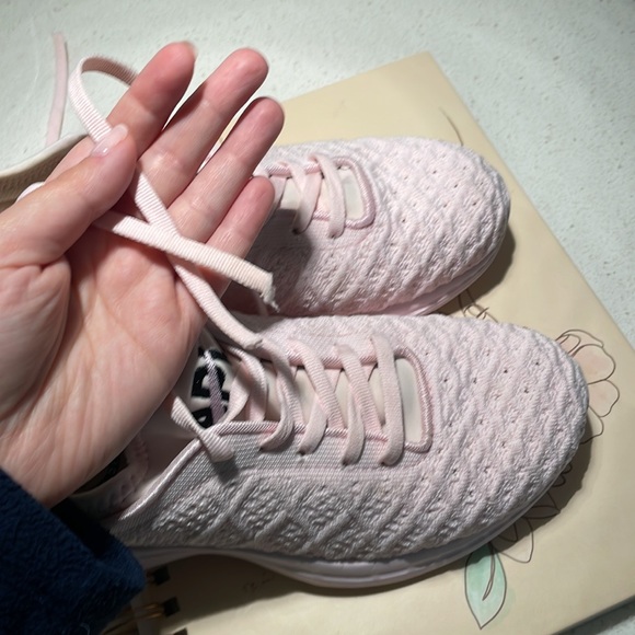 APL sneakers - Picture 7 of 8